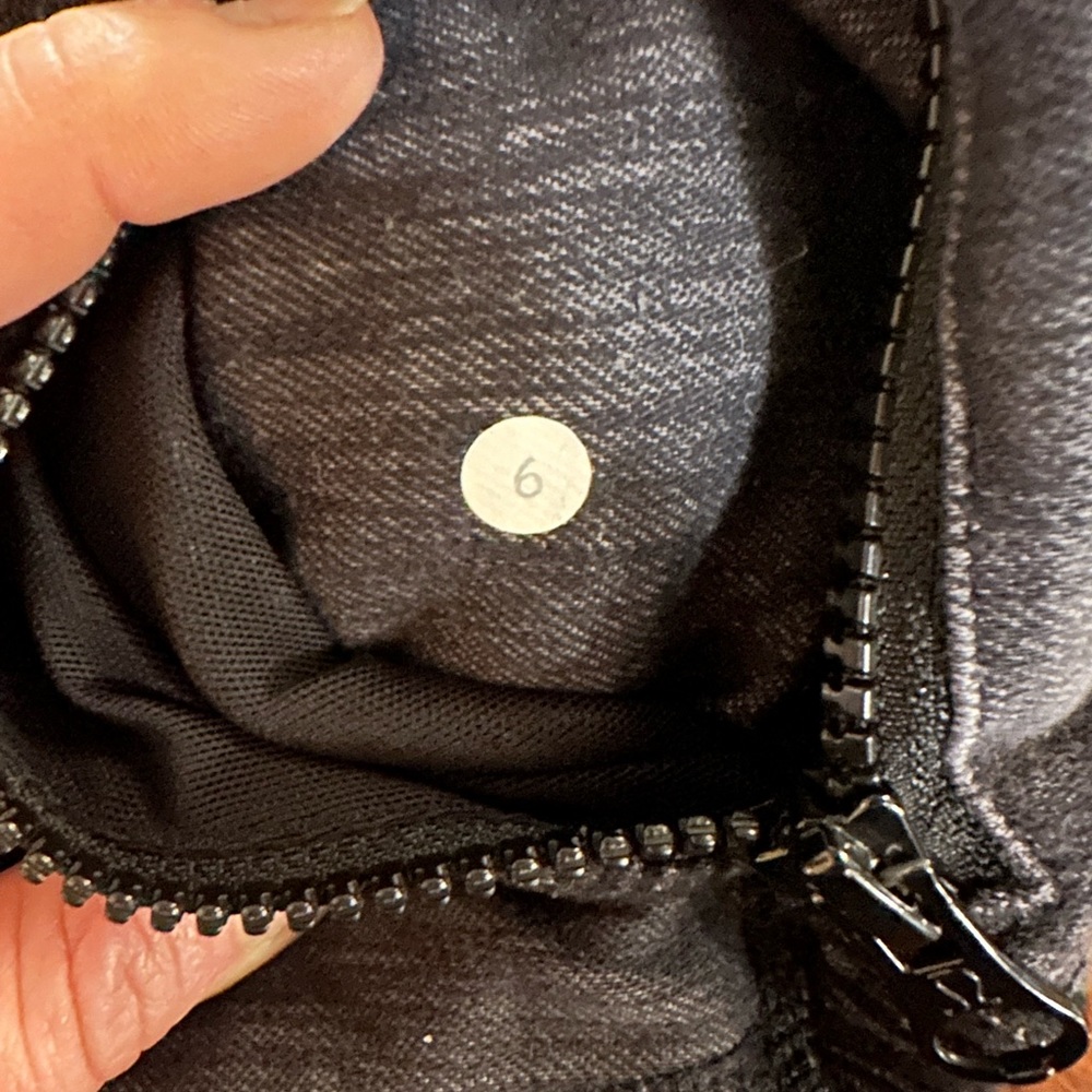 Lululemon Define Jacket - Picture 4 of 4